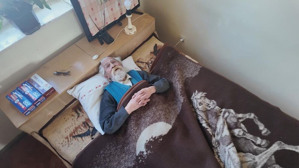 Kako legnem da spavam, ja odmah nisam ovde