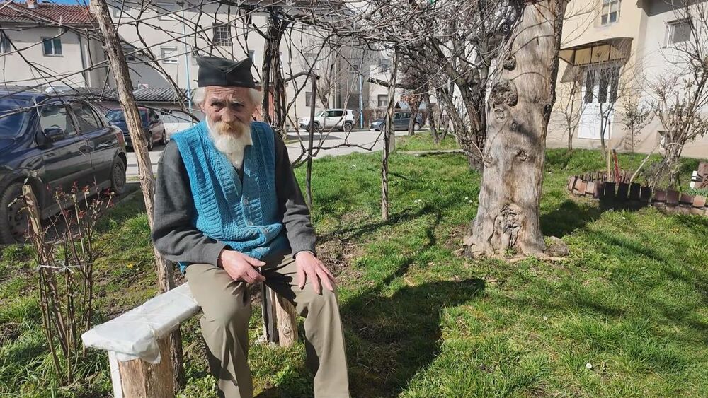 Deda Rade svake noći sanja pokojnu suprugu Zorku