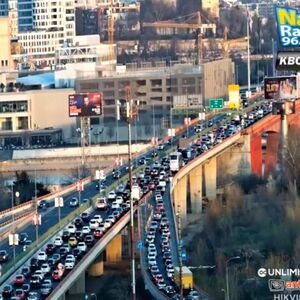 VOZILA MILE, NEMA IGLA GDE DA PADNE: Popodnevni špic u prestonici uzima maha, ova tačka je najkritičnija (FOTO)