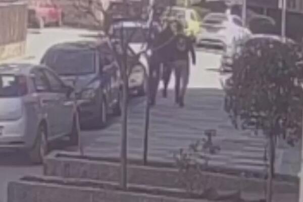 Detalji zločina u Čačku: Ubica banuo čoveku na vrata, pa mu presudio čekićem, komšije van sebe od straha! (FOTO)