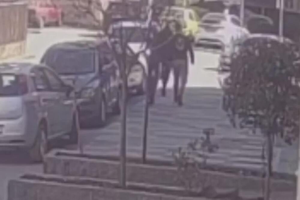 Detalji zločina u Čačku: Ubica banuo čoveku na vrata, pa mu presudio čekićem, komšije van sebe od straha! (FOTO)