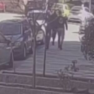 Detalji zločina u Čačku: Ubica banuo čoveku na vrata, pa mu presudio čekićem, komšije van sebe od straha! (FOTO)