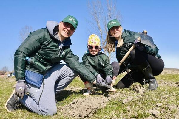 Projekat &bdquo;Zasadi drvo&ldquo; premašio veliku brojku i nastavlja da povezuje institucije, kompanije i građane u akcijama