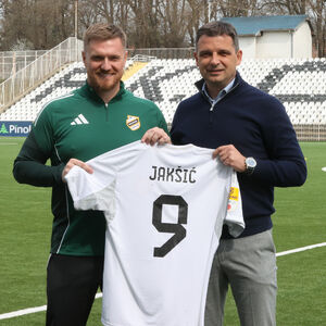Čukarički promovisao novog trenera, Jakšić kao iz topa: Nisam Klop, ako treba igraćemo sa šest bonus igrača