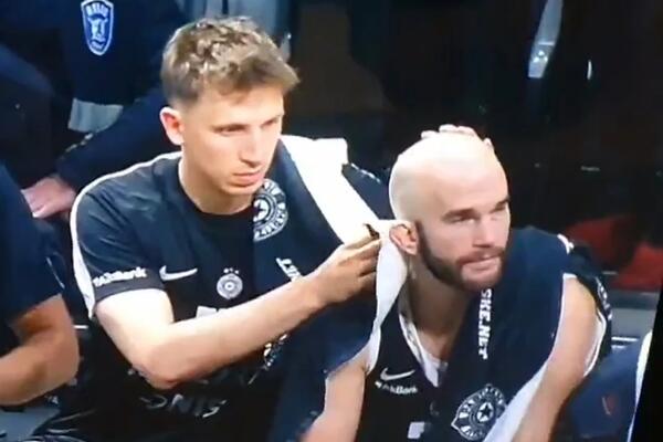 Scena sa meča Partizana postala viralna! Niko više nije gledao utakmicu nakon ovog krupnog kadra, Aleksa ukrao šou