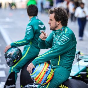 "Potres" u Aston Martinu &ndash; stiže rešenje iz Audija? Alonso rekao da je bolid kao od "lego kocki", sve se raspada!