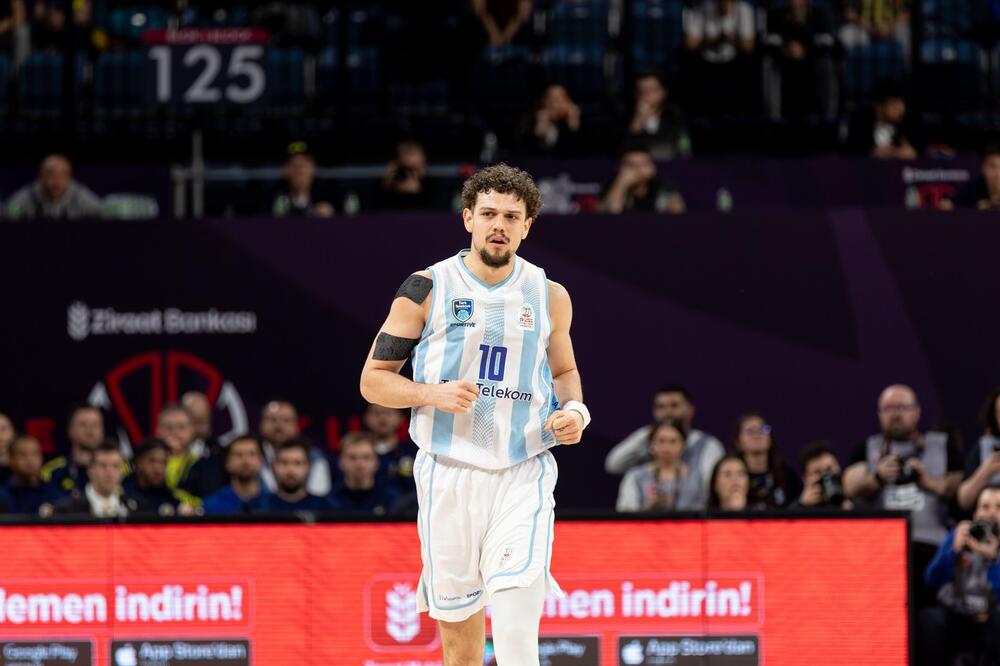 Luda završnica u dvorani "Ranko Žeravica" - dve trojke u pet sekundi i polufinale Evrokupa za Uroša Trifunovića