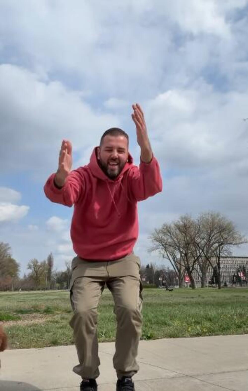 ŠOK SNIMAK ACE KOSA SA NOVOG BEOGRADA! Čeda ga NATERAO na OVO pa uključio KAMERU - NIJE IMAO MILOSTI