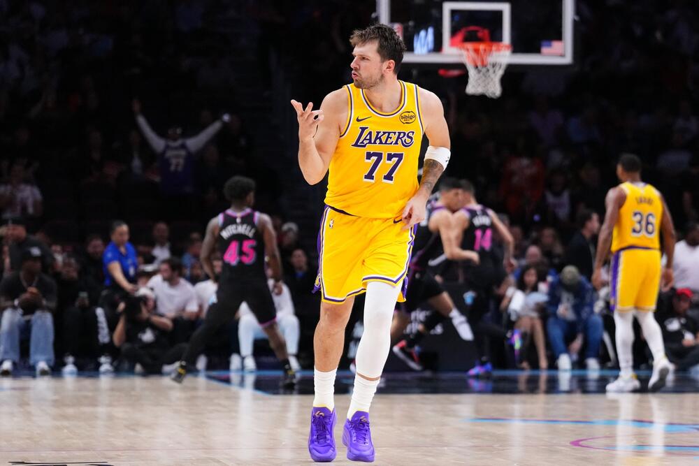 SVEMOĆNI LUKA DONČIĆ! Osma 30+ utakmica zaredom i isto toliko pobeda Lejkersa u nizu (Video)