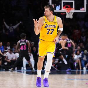 SVEMOĆNI LUKA DONČIĆ! Osma 30+ utakmica zaredom i isto toliko pobeda Lejkersa u nizu (Video)