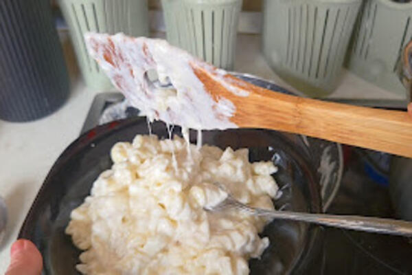 Savršena letnja pasta za vruće, julske dane! Topi se u ustima, lagana za stomak, sprema se za 5 minuta