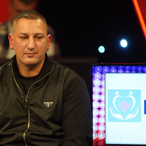 "TO NE IDE NAMA": Svi misle da pevači PUNE DŽEPOVE SA BAKŠIŠOM, A SAD OTKRIVENA SUROVA ISTINA! Evo gde on ODLAZI