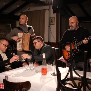 Mladi pevači zajedno sa Sofrom oživeli hit Cuneta i Tozovca