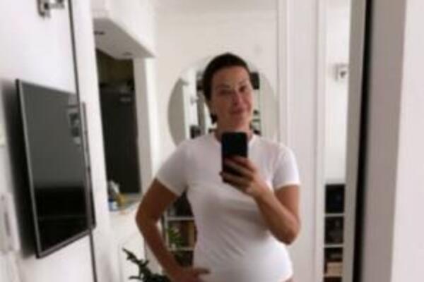 PRODAVALA ZLATO IZ KUĆE DA BI ŽIVELA! Ovako izgleda UNUTRAŠNJOST DRAGANINOG STANA! Jedna stvar odvlači poglede