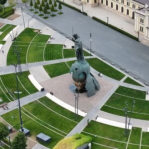 SPOMENIK STEFANU NEMANjI: Jedan od najnovijih simbola grada