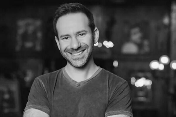 KO JE BIO VLASNIK ONLY FANS KOJI JE UMRO U 43 GODINI? Izbegavao je javnost, a evo kako je ZGRNUO SILNE MILIJARDE!