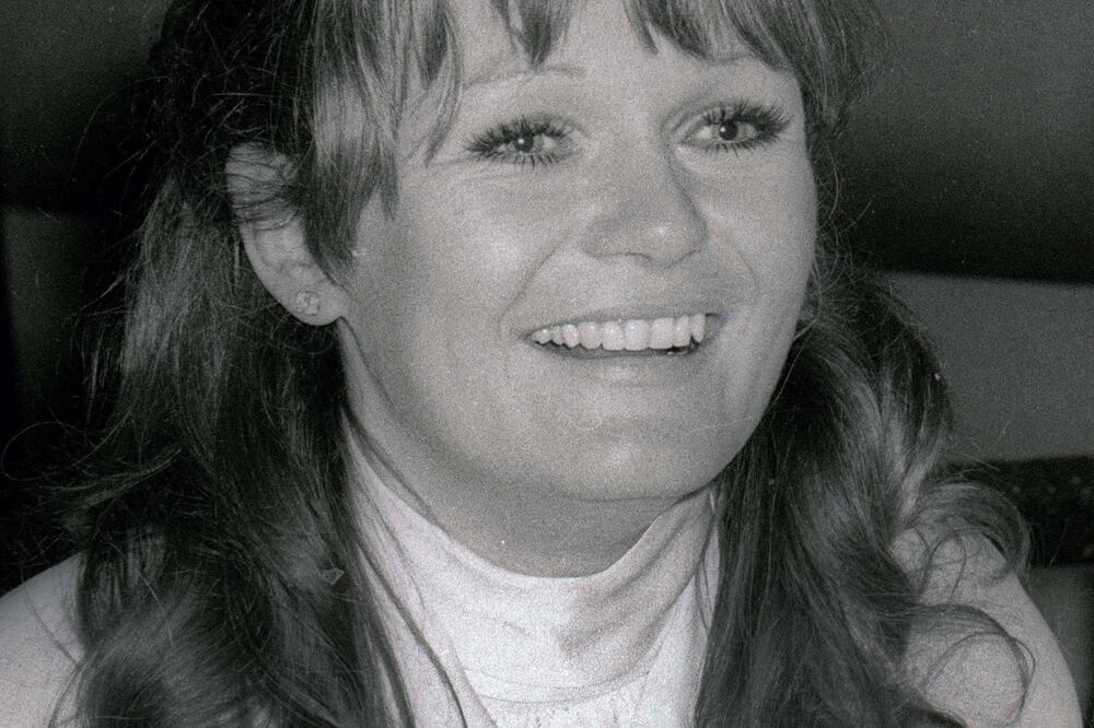 NAPUSTILA NAS JE JOŠ JEDNA LEGENDA! Umrla glumica nakon 10 godina borbe sa Parkinsonovom bolešću