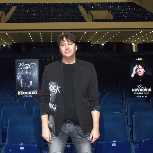 POVRATAK LEGENDE! Njegov prvi nastup bio je u Beogradu 1986. &ndash; sada ponovo osvaja SRPSKU PUBLIKU!