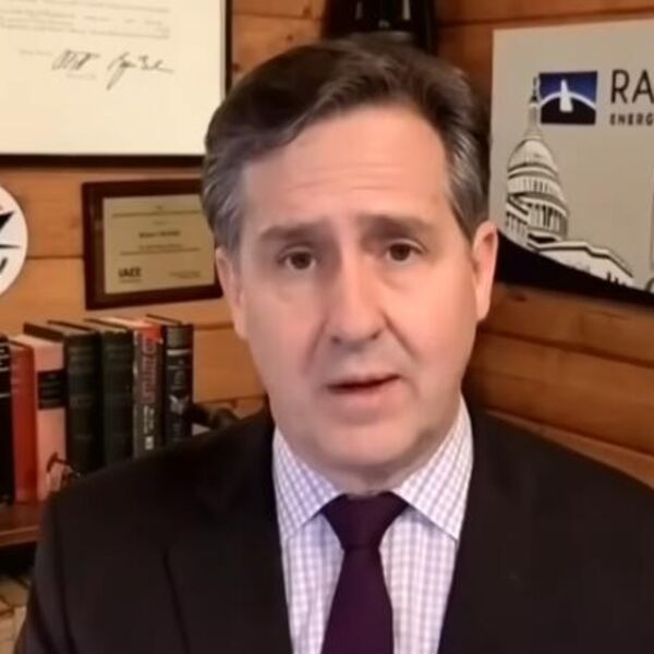 "DOŽIVLJAVAMO NAJVEĆU ENERGETSKU KRIZU U ISTORIJI" Mekneli upozorava na NAJGORI SCENARIO, cene goriva su samo...