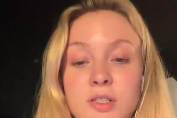 ZBOG OVE ŠALE O ABORTUSU JE IZGUBILA 3 MILIONA! Pevačica sama sebi USKOČILA U STOMAK - SLUŠAJTE ŠTA JE REKLA