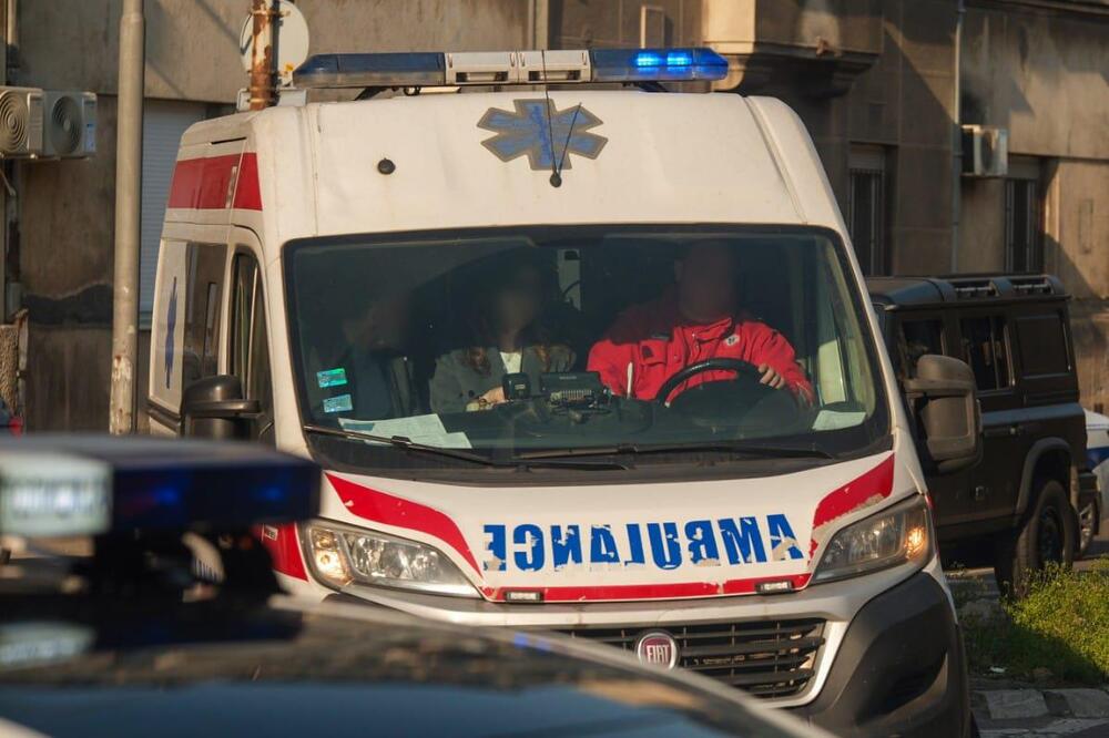 Evo šta je prvo rekao dečak ubica na sudu, kad je stao pred roditelje: Svedoči preko dva sata u sudnici, napeto je