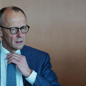 "DONALDE, PONIŽENI STE" Trampu stigao ŽESTOK UDARAC IZ SRCA EU, Merc osuo paljbu po Americi zbog rata u Iranu!