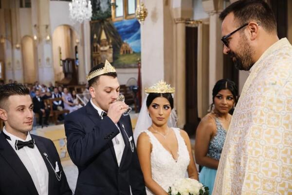 MLADOŽENJA USRED VENČANJA NAPRAVIO NEPRIJATNU SCENU! Sveštenik čim je video odmah morao da reaguje i otme mu...