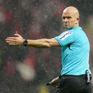 Sudija iz komšiluka deli pravdu na utakmici Španije i Srbije (Foto)