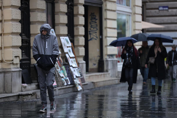NEVREME SAMO ŠTO SE NIJE STUŠTILO NA BEOGRAD! Oluje tutnje širom Srbije, stižu PLJUSKOVI, GRMLJAVINA I OLUJNI VETAR