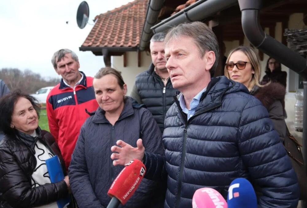 SRBIJA BRINE O SVAKOM SELU! Glišić lično saslušao meštane Zeoka i njihove probleme - ovo je prioritet broj jedan!