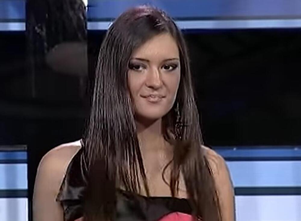 CELA SRBIJA PEVALA NJENE PESMA, A KAD VIDITE ŠTA SAD RADI ZAČUDIĆETE SE: Da je sretnete samo biste prošli pored nje