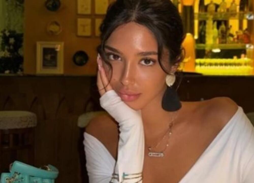 NAPUSTILA DOM OD 900 KVADRATA! Ćerka Harisa Džinovića glavna tema - dramatičnim gestom sve zamenila!