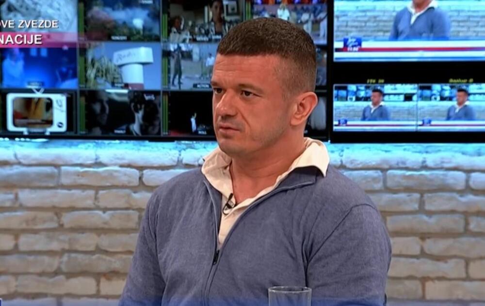 SKINUO SE TIGAR I POKAZAO ČIME RASPOLAŽE! Mišići isklesani, sve se ocrtava, a odmah je reagovala i Jovana (FOTO)