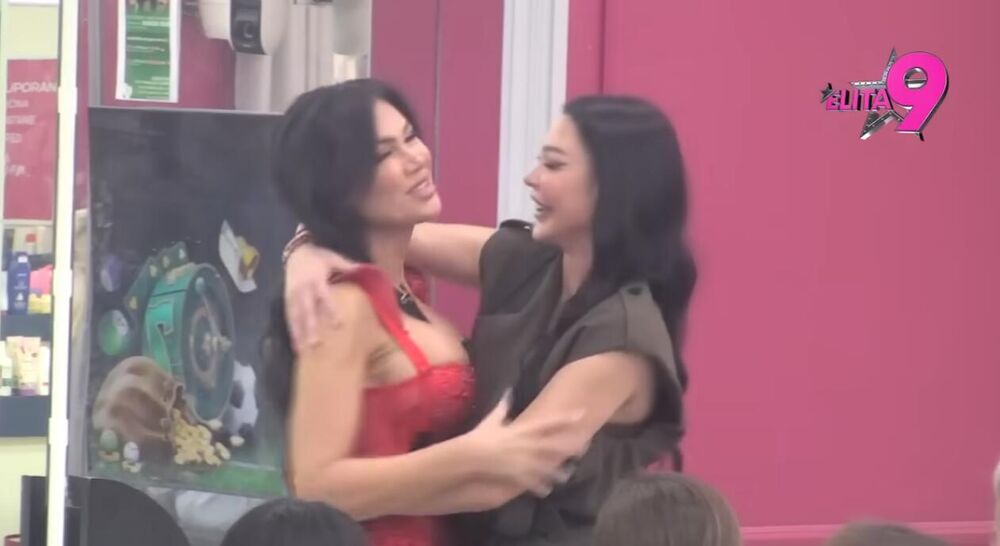 Stanija i Maja se zagrlile