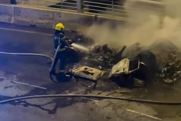 HOROR PRIZOR NA MOSTU NA ADI! Od automobila ostala gomila ugljenišanog lima - jezive slike nakon požara! (VIDEO)