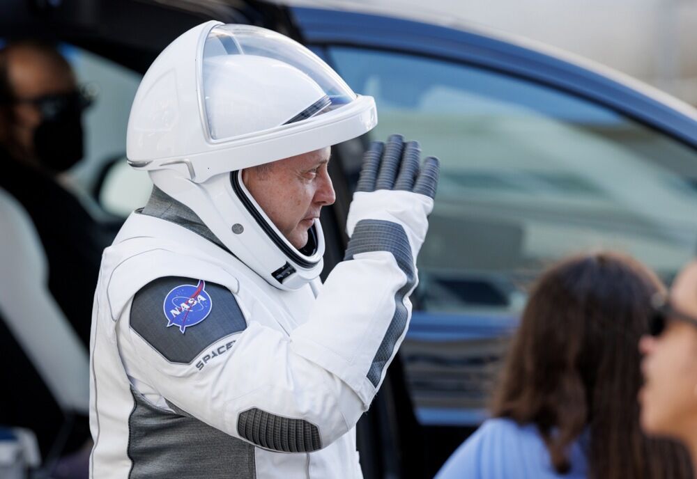 OVO JE ASTRONAUT KOJI JE ODJEDNOM IZGUBIO MOĆ GOVORA U SVEMIRU! Niko ne može da OBJASNI ŠTA MU SE DESILO! (VIDEO)