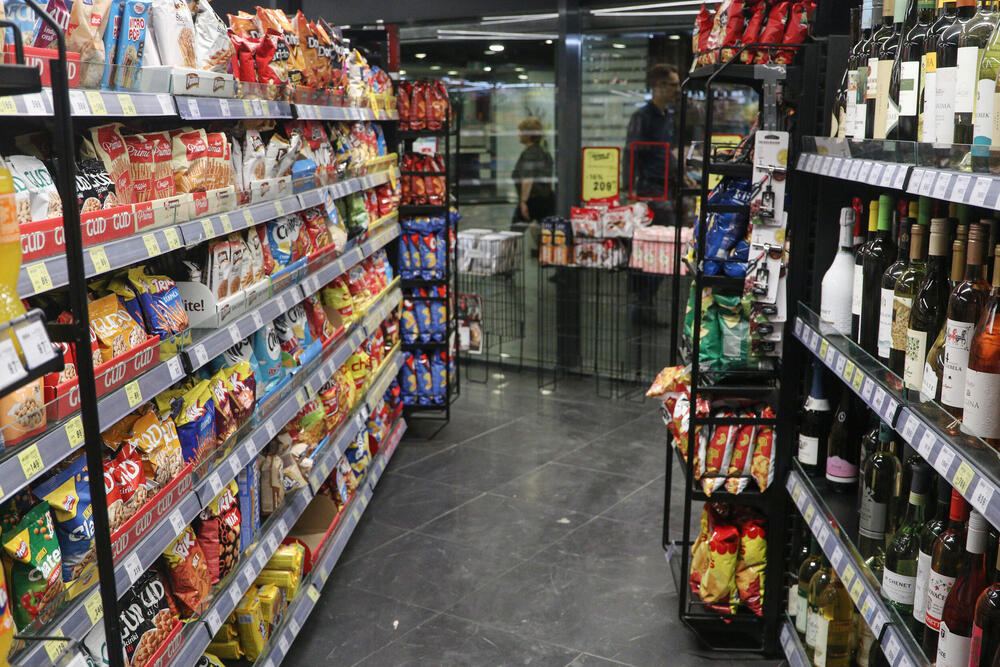 Srbin ušao u market i postavio ovo pitanje prodavcu: Kada je usledio odgovor, momentalno izleteo iz radnje, užas!