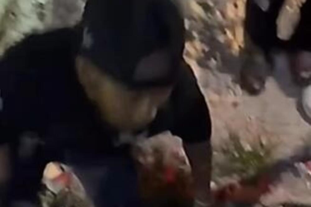 UZNEMIRUJUĆI SNIMAK! PIJANI RUS MALTRETIRAO ŽENE, A ONDA SE POJAVIO ON Usledila jeziva osveta: "GUŠIO SAM TE DOK.."