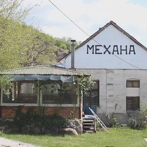 U ovom srpskom selu svi se znaju samo po nadimcima! Jedinstveno je u svetu, poštari na mukama "Đavo, Biber..."