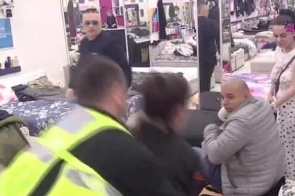 ŠOKIRAO PRIZNANJEM O HONORARU, PA URLAO, PLAKAO, HTEO DA RAZBIJE PROZOR! Haos NA PINKU, OBEZBEĐENJE GA JURI!