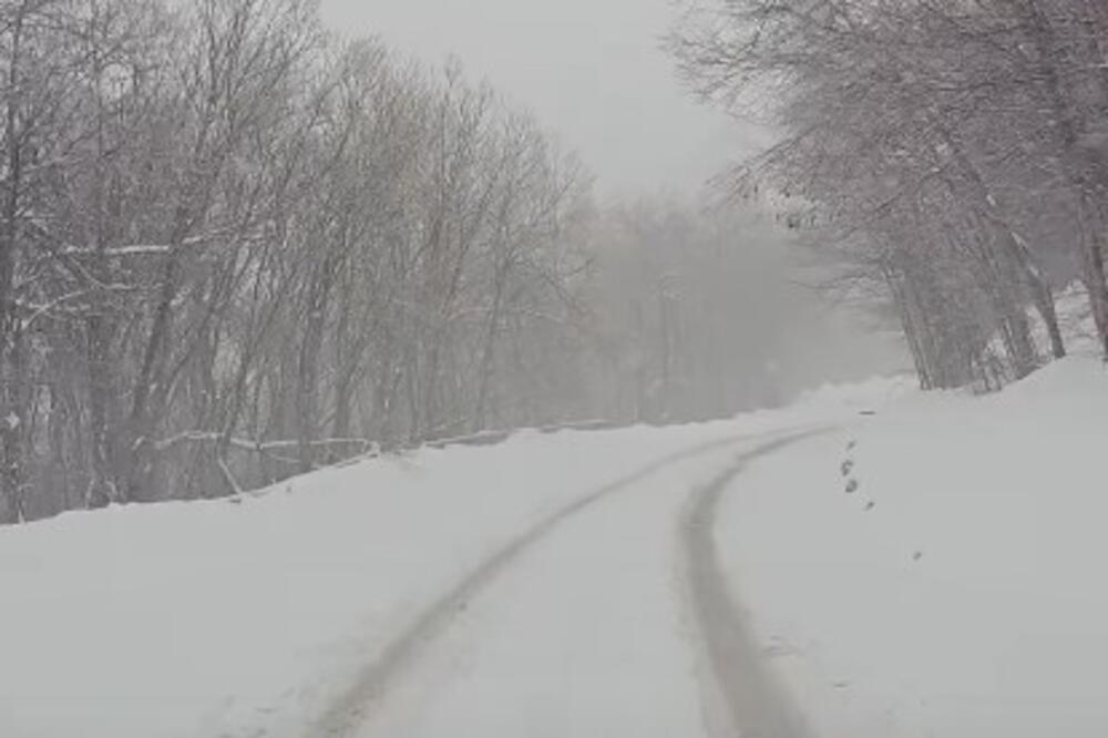 Polarno vreme na jugu Srbije: Ne, nije aprilska šala, snimak vejavice šokirao sve! (VIDEO)