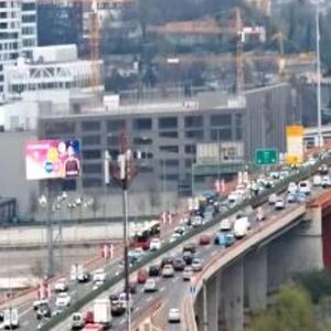 KOLONA DUGA SAMO U OVOM DELU BEOGRADA! Ovakvo jutro u prestonici se NE VIĐA ČESTO, DOBRO ZAPAMTITE OVE FOTKE