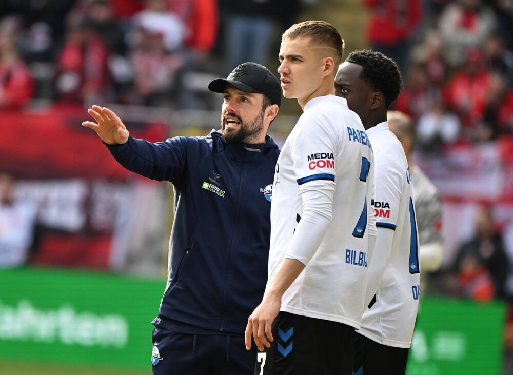 Filip Bilbija (desno)