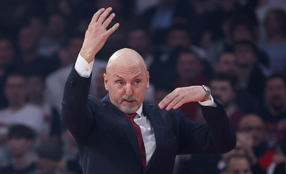 E, moj Saša... Znaš li gde je ona stara Zvezda "naša?"