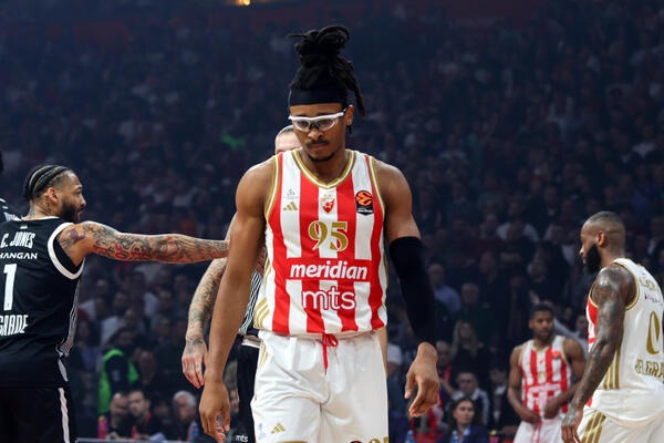 Moneke moli Delije: Nemojte da...