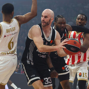 Crvenoj zvezdi zafalila kopija Nika Kalatesa, a imali su takvog igrača do ove sezone, ali... (Video/Foto)