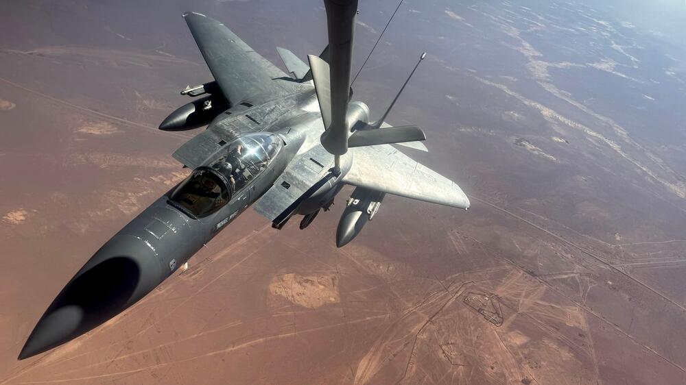 Specijalizovan za duboke udare, prava zver na nebu! Evo koliko je moćan F-15E, avion koji je oboren iznad Irana