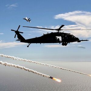 Pogođen američki helikopter iznad Irana! Posada "Crnog jastreba" preživela udar!