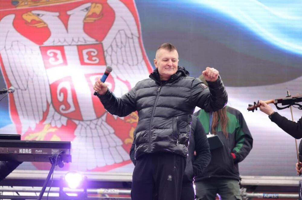 KO JE GOCI KOME SU SE DANAS BORILI ZA ŽIVOT? Sahranio oca, majku i brata, pa doživeo MOŽDANI udar