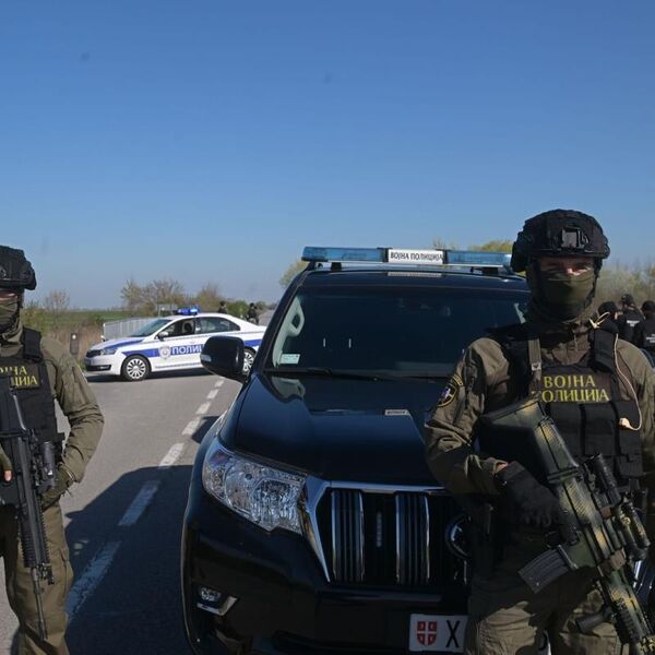 VOJNA POLICIJA NAORUŽANA DO ZUBA! Sprečena sabotaža gasovoda - ovo su NAJNOVIJE SLIKE